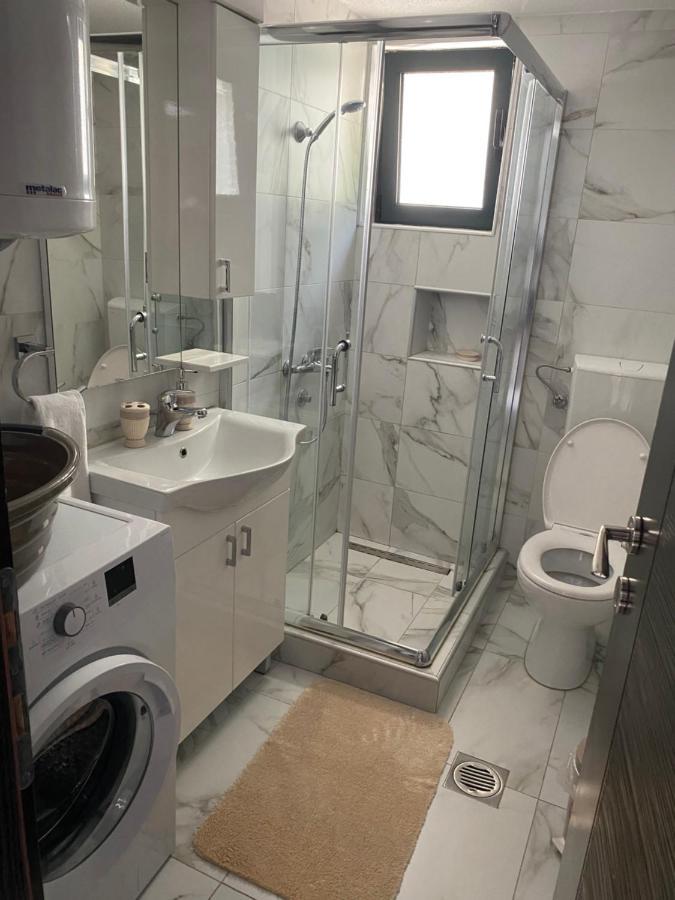 Apartment Apollo 2 Kotor Eksteriør bilde